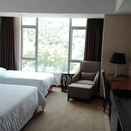 Golden Palm Hotel Zhuhai Eksteriør billede