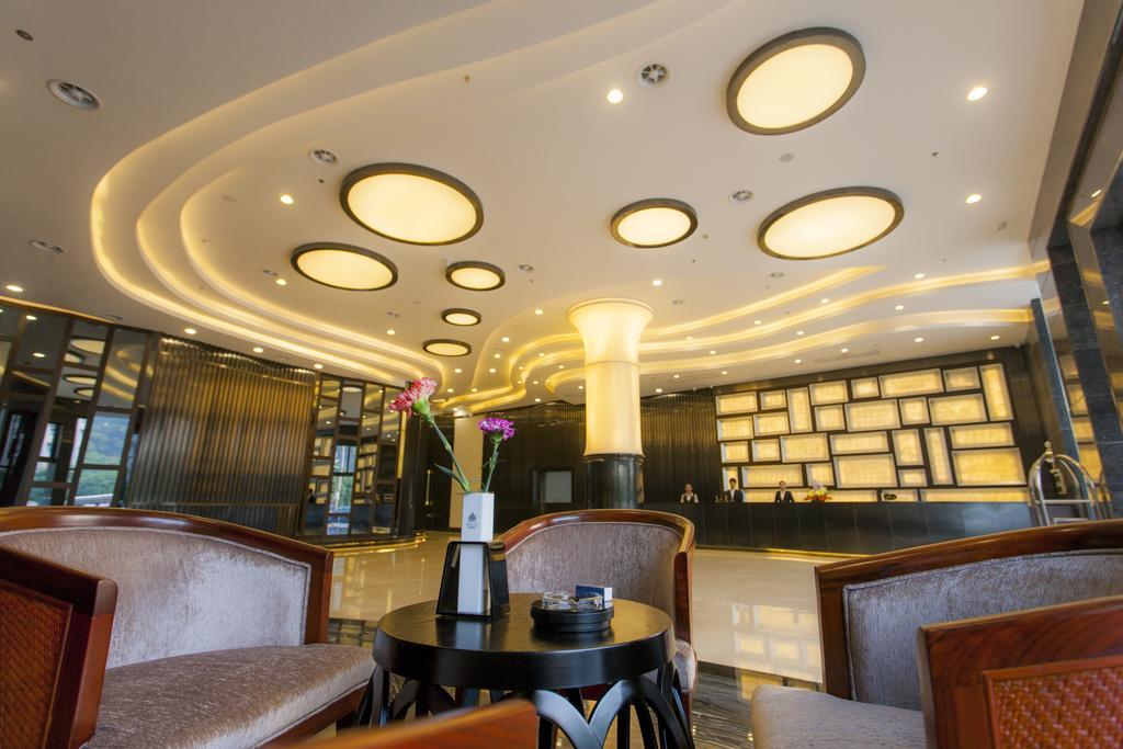 Golden Palm Hotel Zhuhai Eksteriør billede