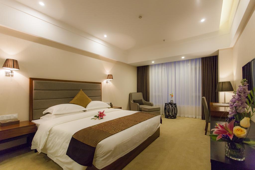 Golden Palm Hotel Zhuhai Eksteriør billede